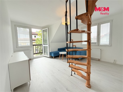 Pronájem bytu 1kk, 50 m² 2