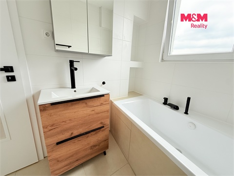 Pronájem bytu 1kk, 50 m² 8