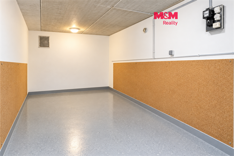 Pronájem garáže, 15 m² 0