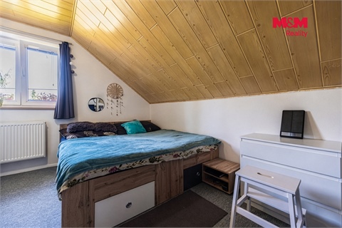 Prodej rodinného domu, 226 m² - 14