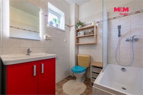 Prodej rodinného domu, 226 m² - 10