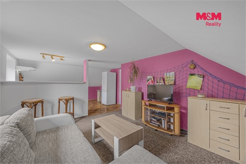 Prodej rodinného domu, 200 m² 8