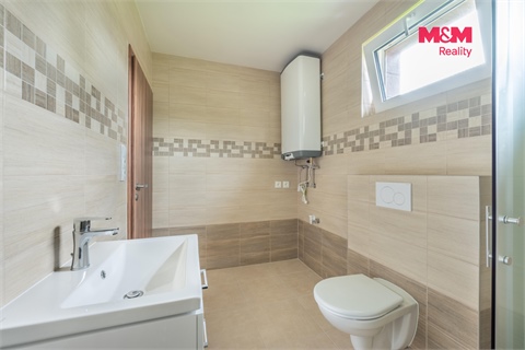 Prodej rodinného domu, 68 m² - 8
