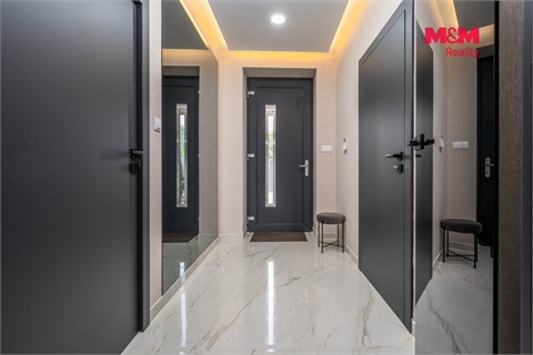 Prodej rodinného domu, 195 m² 10
