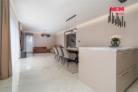 Prodej rodinného domu, 195 m² 16