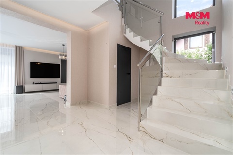 Prodej rodinného domu, 195 m² - 10