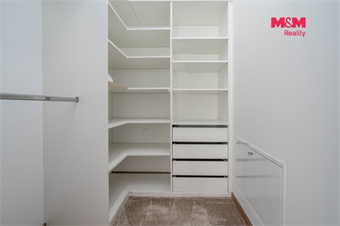 Prodej rodinného domu, 195 m² - 26