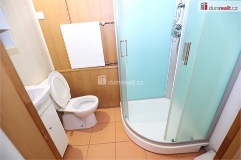 Prodej komerčního objektu, 330 m² 20