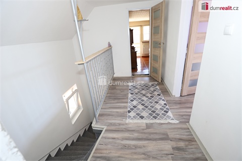 Prodej rodinného domu, 330 m² 16