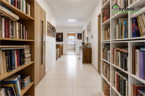 Prodej rodinného domu, 280 m² - 14