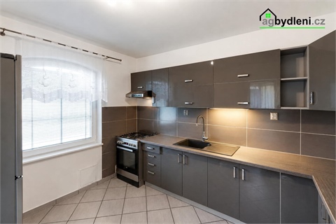 Prodej rodinného domu, 280 m² 10
