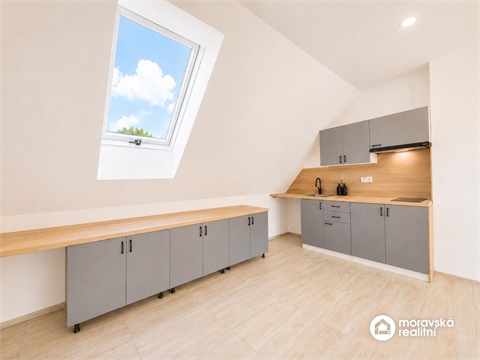 Prodej bytu 1kk, 51 m² 2
