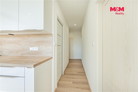Prodej bytu 4+1, 77 m² - 12