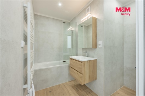 Prodej bytu 4+1, 77 m² - 2