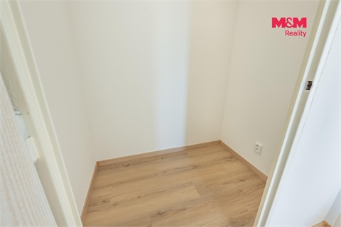 Prodej bytu 4+1, 77 m² - 24