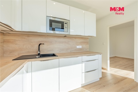 Prodej bytu 4+1, 77 m² 10