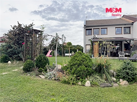 Prodej rodinného domu, 930 m² 4