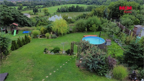 Prodej rodinného domu, 930 m² 2