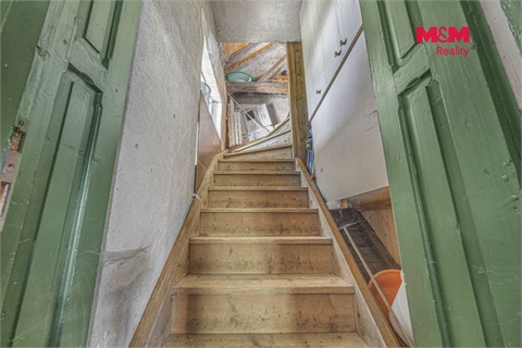 Prodej rodinného domu, 270 m² - 18