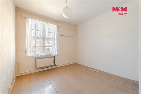 Prodej rodinného domu, 200 m² - 10