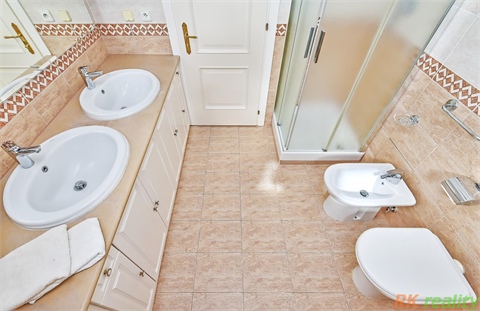 Pronájem bytu 3kk, 102 m² - 22
