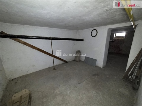 Prodej rodinného domu, 200 m² 8