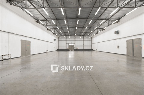 Pronájem skladu / haly, 1 395 m² 0