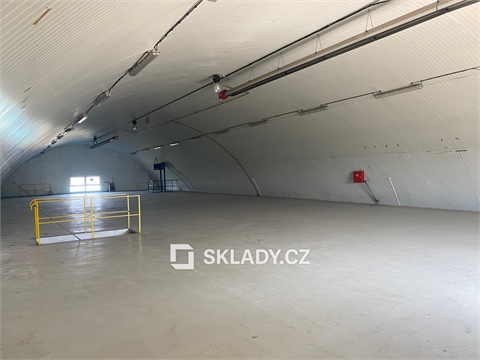 Pronájem skladu / haly, 1 529 m² - 2
