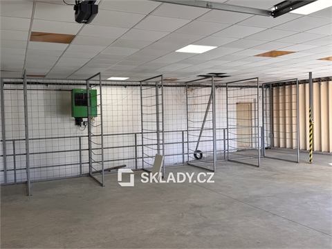 Pronájem skladu / haly, 1 529 m² 2