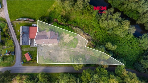 Prodej stavebního pozemku, 1 410 m² 0