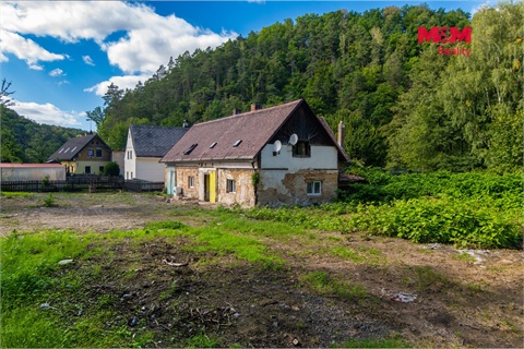 Prodej stavebního pozemku, 1 410 m² 2