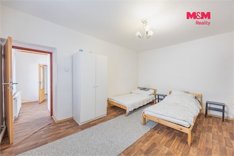 Prodej rodinného domu, 200 m² - 2