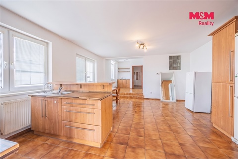 Prodej rodinného domu, 200 m² 4