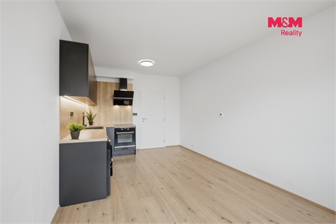 Pronájem bytu 1kk, 27 m² 2