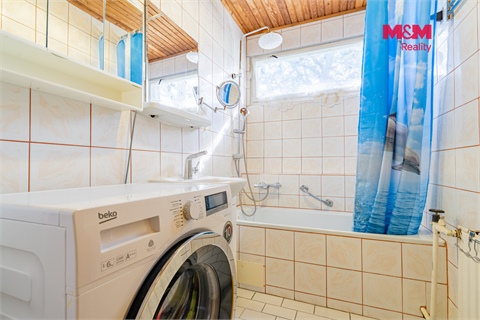 Prodej rodinného domu, 210 m² - 8