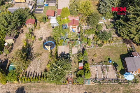 Prodej zahrady, 185 m² 22