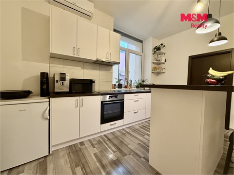 Pronájem bytu 1kk, 44 m² - 0