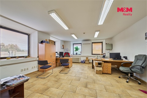 Prodej výrobního objektu, 453 m² 12