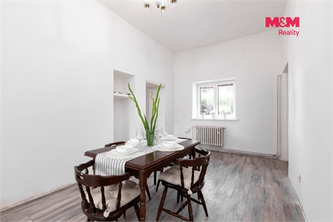 Prodej rodinného domu, 300 m² - 2