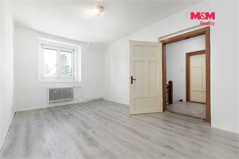 Prodej rodinného domu, 300 m² - 8