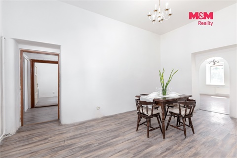 Prodej rodinného domu, 300 m² - 14