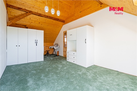 Prodej rodinného domu, 185 m² - 20