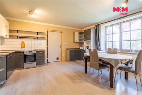 Prodej rodinného domu, 185 m² 2