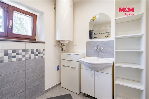 Prodej rodinného domu, 185 m² 10