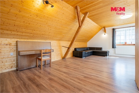 Prodej rodinného domu, 185 m² - 18