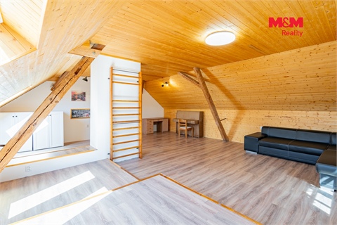 Prodej rodinného domu, 185 m² 18