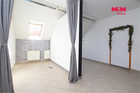 Pronájem obchodních prostor, 24 m² - 2