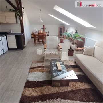 Pronájem bytu 2kk, 93 m² 2