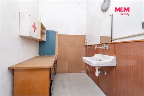 Prodej obchodních prostor, 108 m² 10
