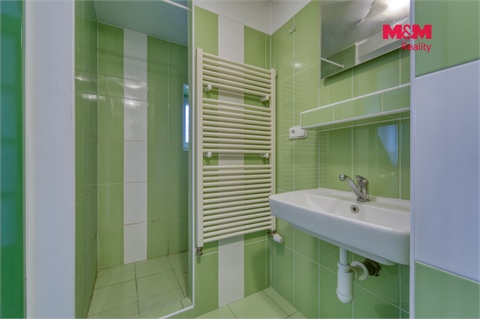Prodej rodinného domu, 181 m² - 24